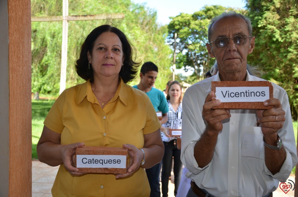 Pe. Guilherme é empossado como pároco em Indápolis