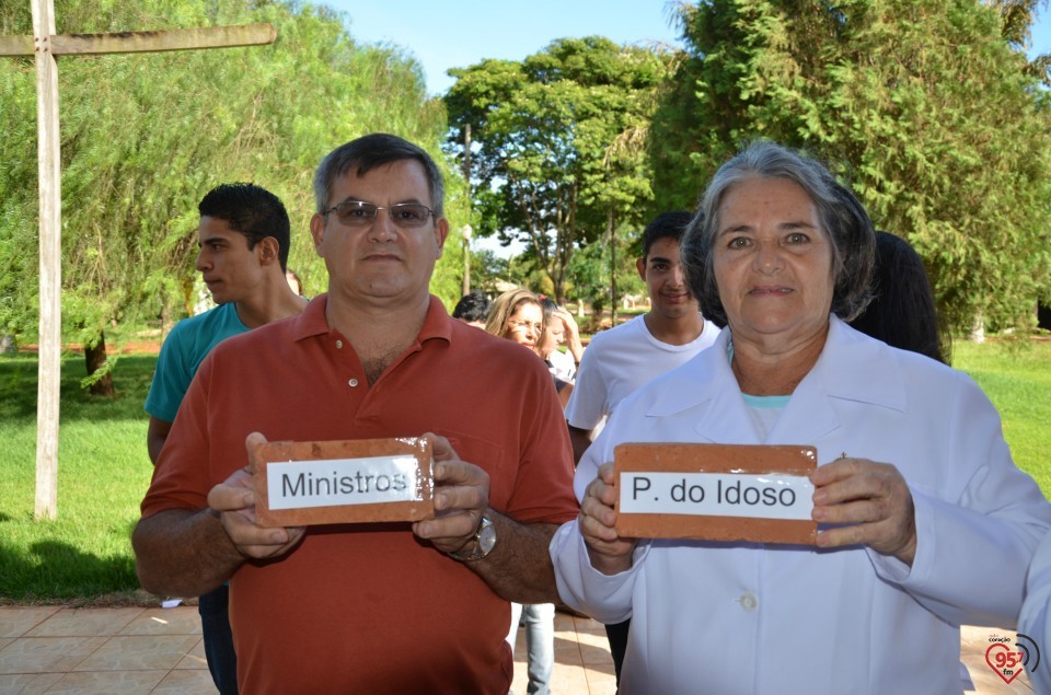 Pe. Guilherme é empossado como pároco em Indápolis