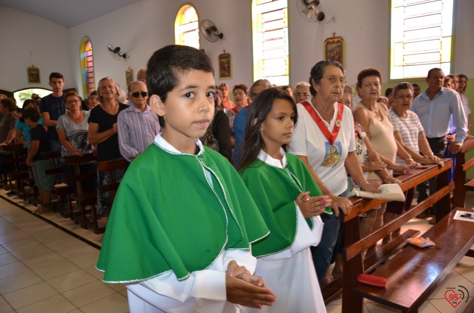 Pe. Guilherme é empossado como pároco em Indápolis