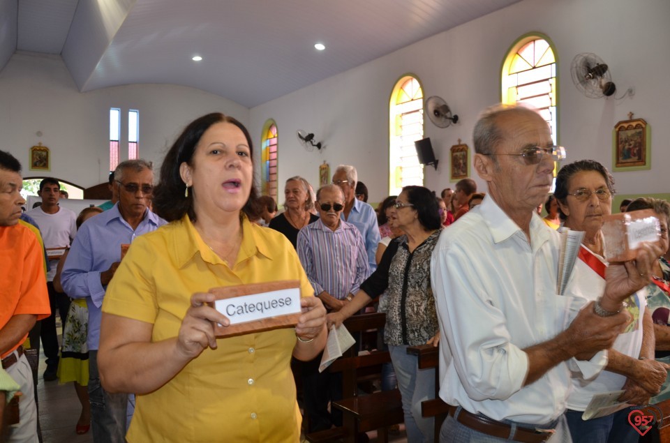 Pe. Guilherme é empossado como pároco em Indápolis