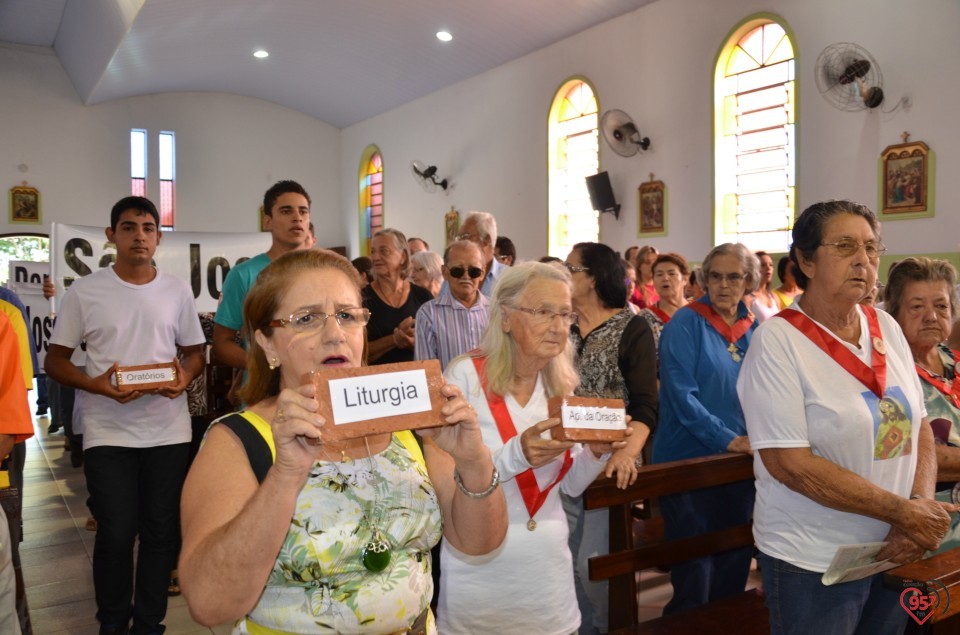 Pe. Guilherme é empossado como pároco em Indápolis