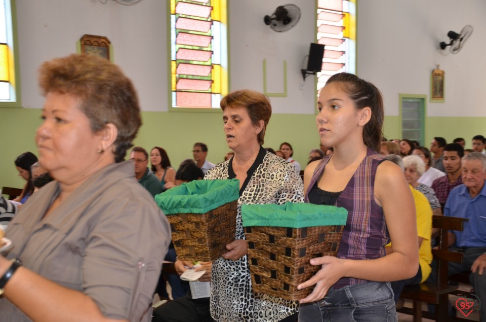Pe. Guilherme é empossado como pároco em Indápolis
