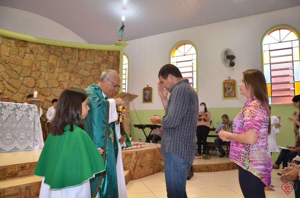 Pe. Guilherme é empossado como pároco em Indápolis