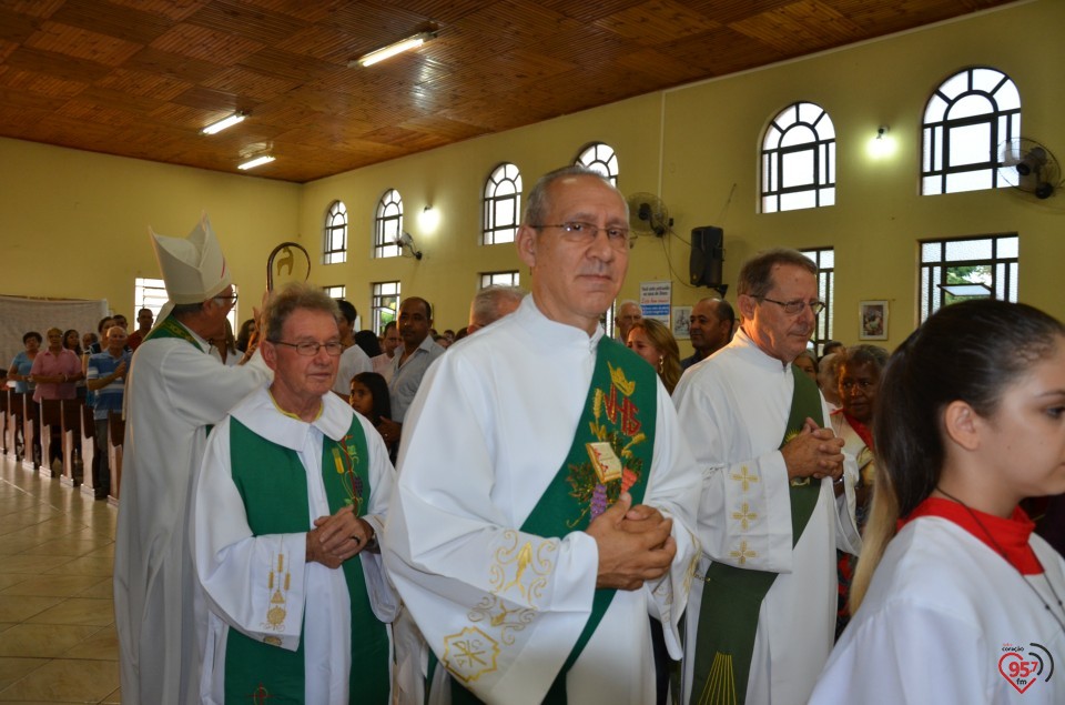 Pe. Wilibrodus toma posse na paróquia N.S. Aparecida
