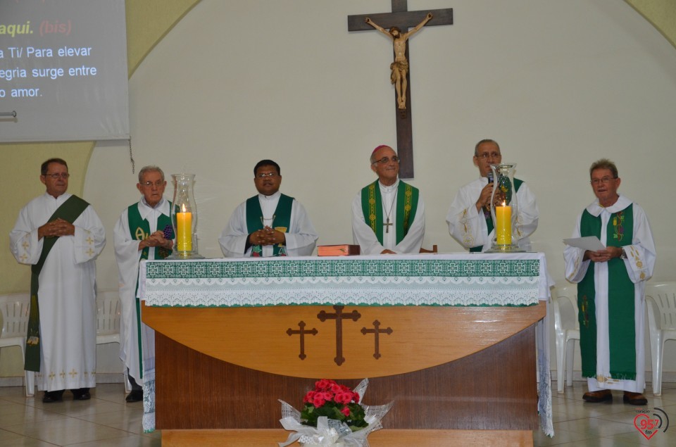 Pe. Wilibrodus toma posse na paróquia N.S. Aparecida