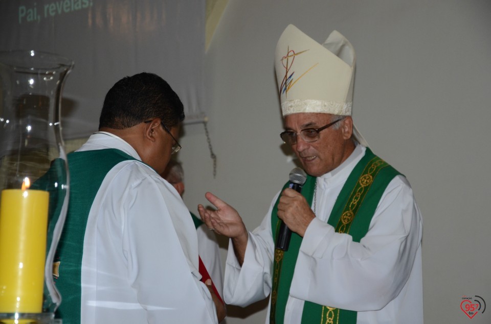 Pe. Wilibrodus toma posse na paróquia N.S. Aparecida