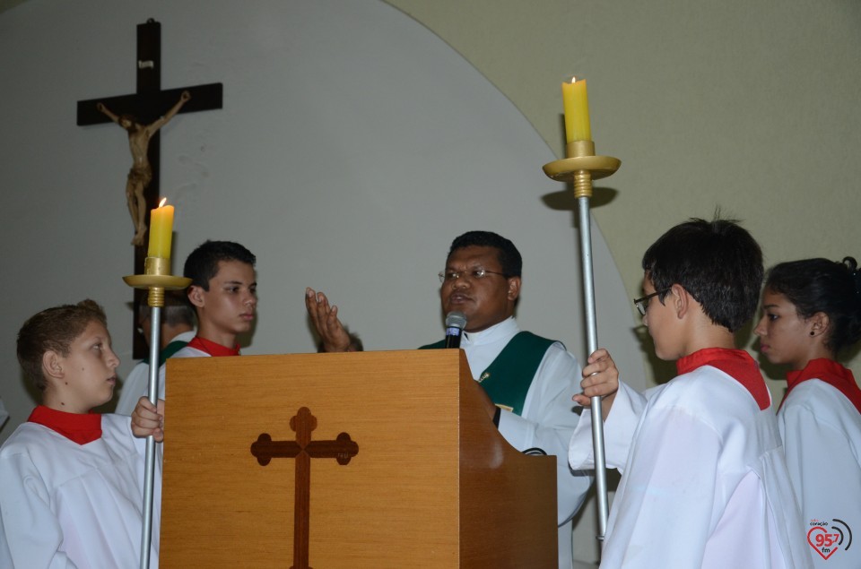 Pe. Wilibrodus toma posse na paróquia N.S. Aparecida