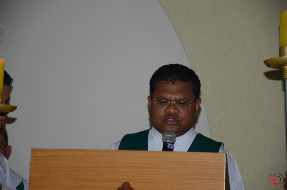 Pe. Wilibrodus toma posse na paróquia N.S. Aparecida