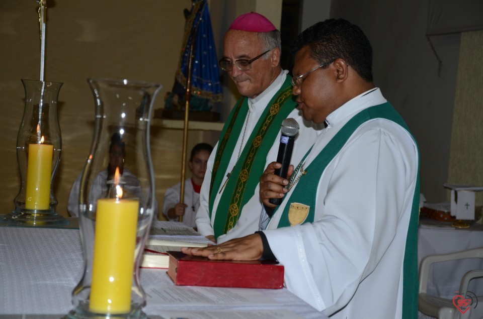 Pe. Wilibrodus toma posse na paróquia N.S. Aparecida