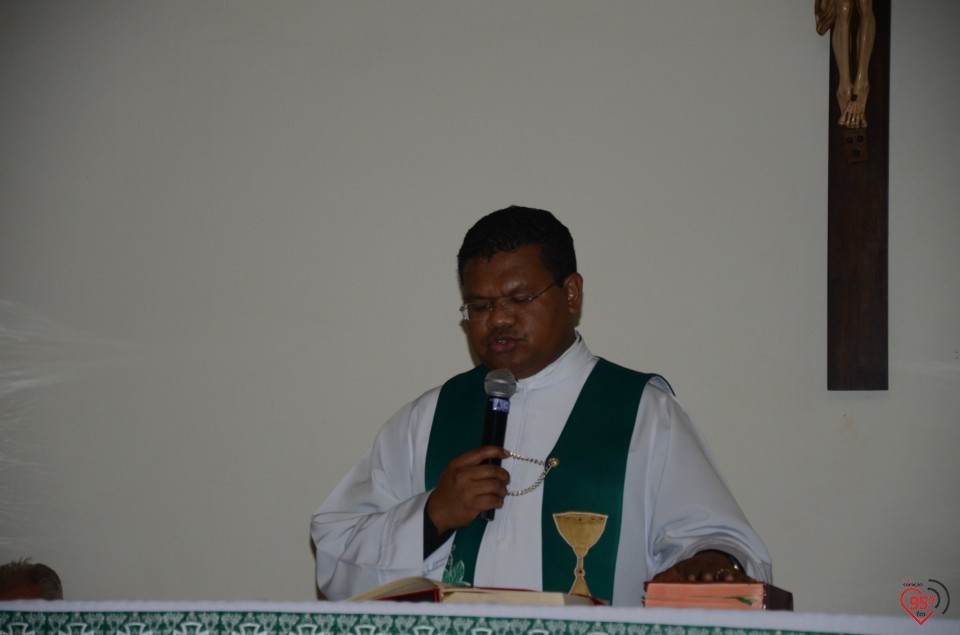 Pe. Wilibrodus toma posse na paróquia N.S. Aparecida