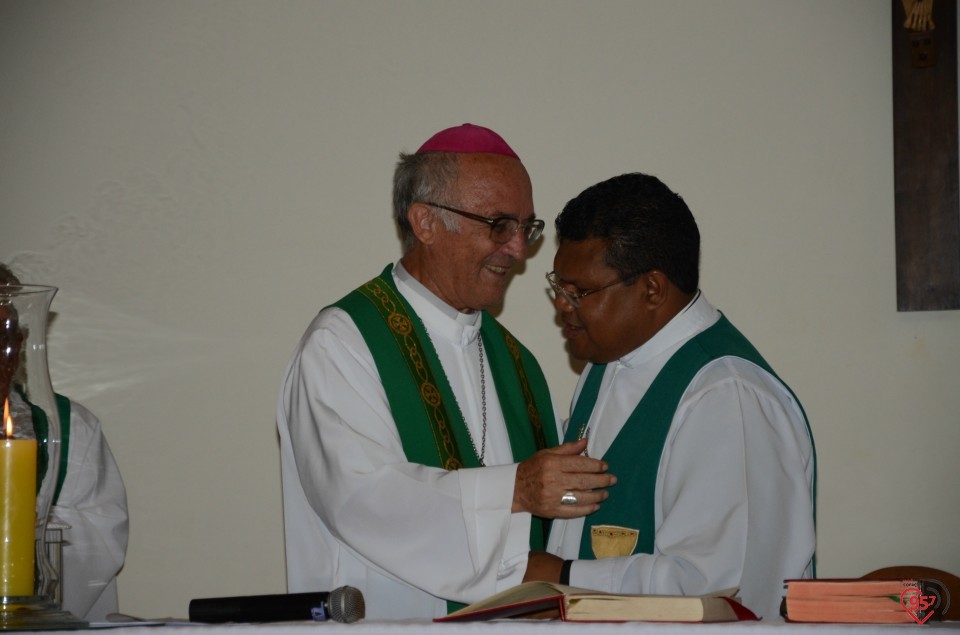 Pe. Wilibrodus toma posse na paróquia N.S. Aparecida