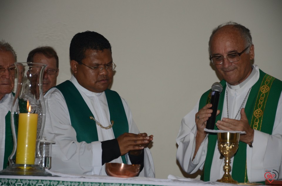 Pe. Wilibrodus toma posse na paróquia N.S. Aparecida