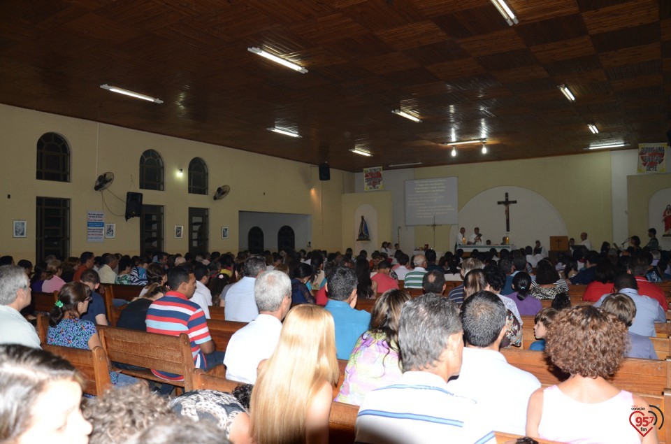 Pe. Wilibrodus toma posse na paróquia N.S. Aparecida