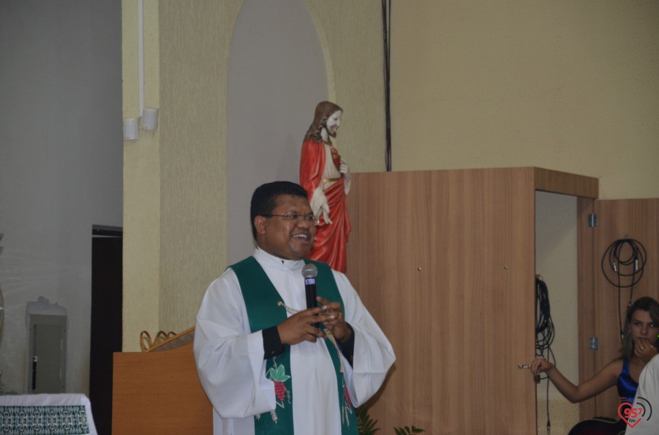 Pe. Wilibrodus toma posse na paróquia N.S. Aparecida