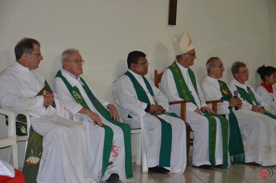 Pe. Wilibrodus toma posse na paróquia N.S. Aparecida