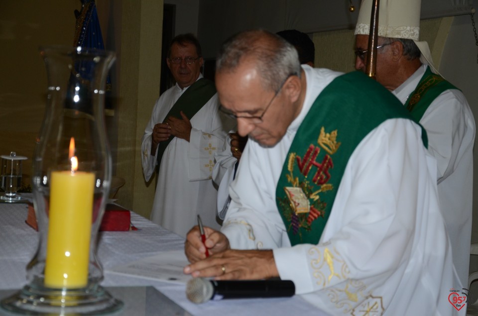 Pe. Wilibrodus toma posse na paróquia N.S. Aparecida