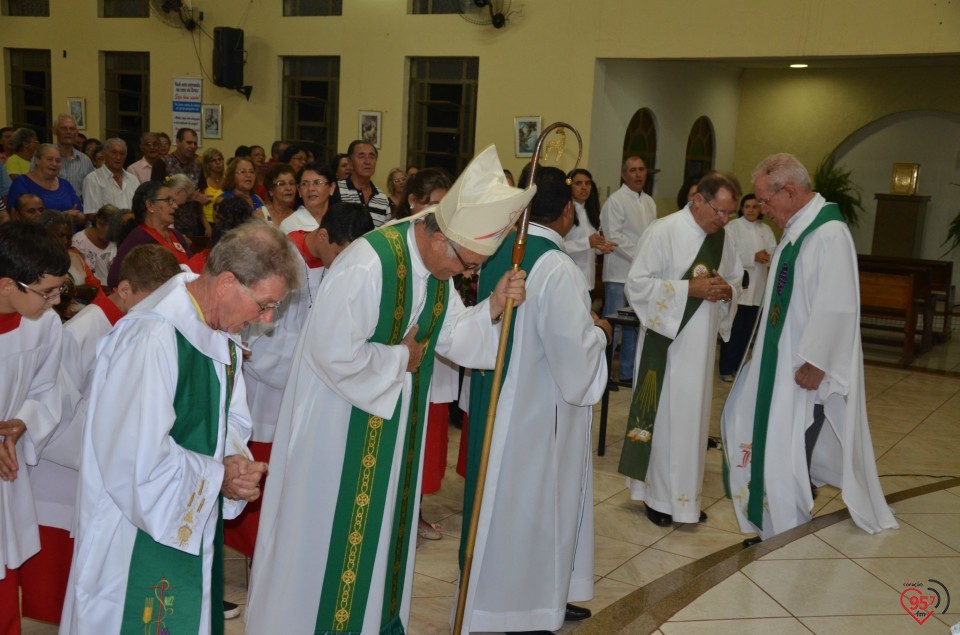 Pe. Wilibrodus toma posse na paróquia N.S. Aparecida