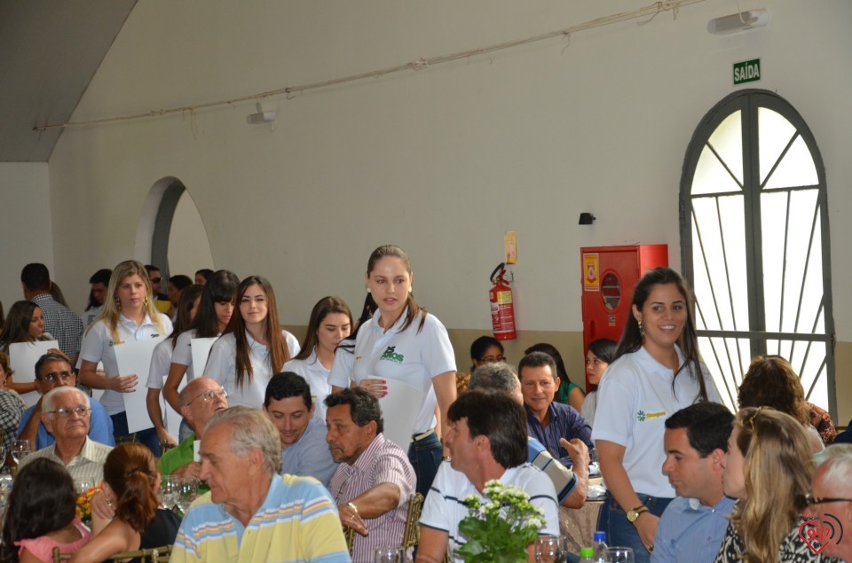 Agência Centro do Sicredi realiza confraternização no CTG