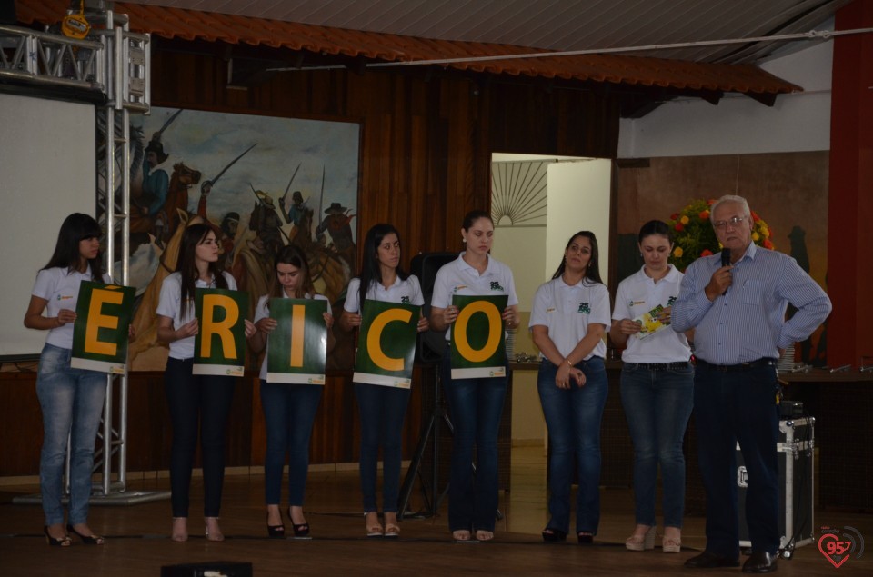 Agência Centro do Sicredi realiza confraternização no CTG