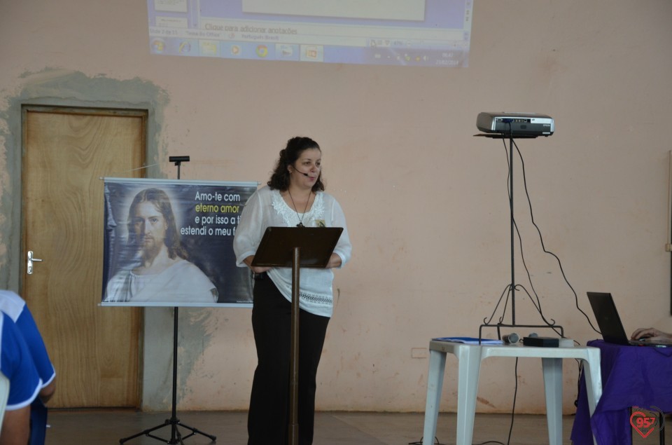 Ozair Sanábria ministra palestra para Cursilhista