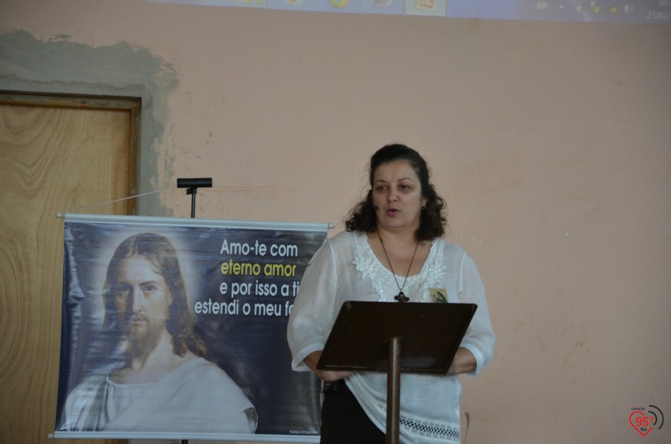 Ozair Sanábria ministra palestra para Cursilhista