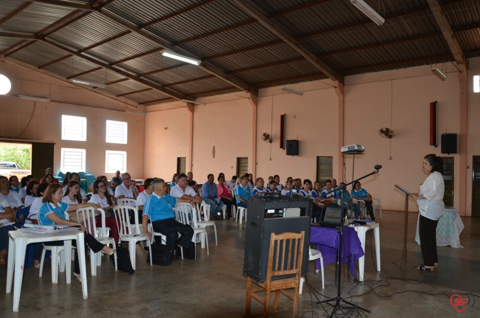 Ozair Sanábria ministra palestra para Cursilhista