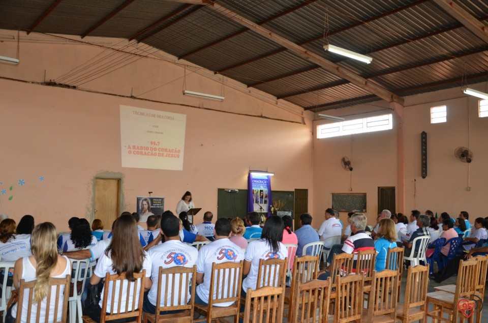 Ozair Sanábria ministra palestra para Cursilhista