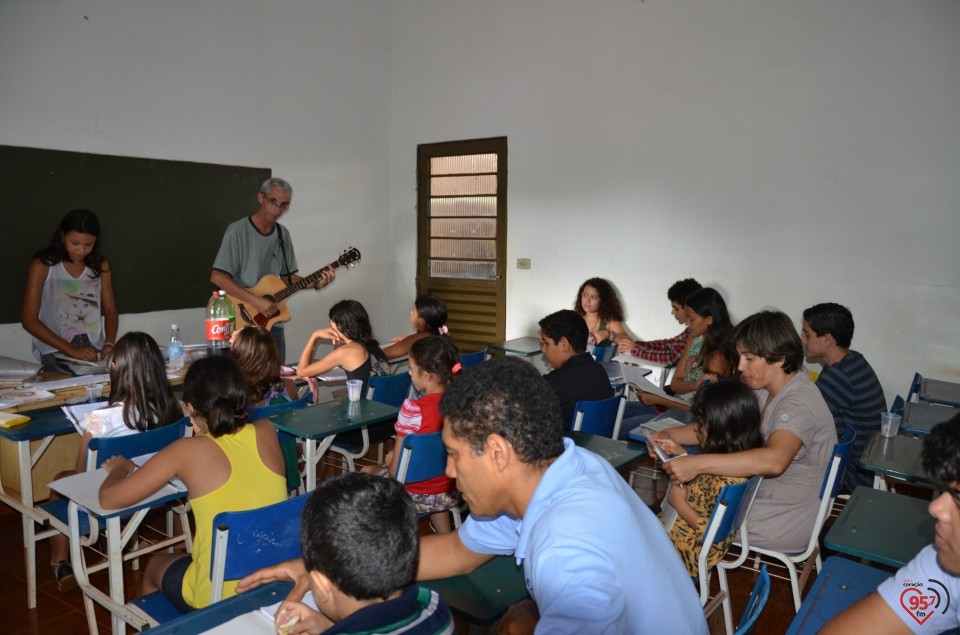 Ozair Sanábria ministra palestra para Cursilhista