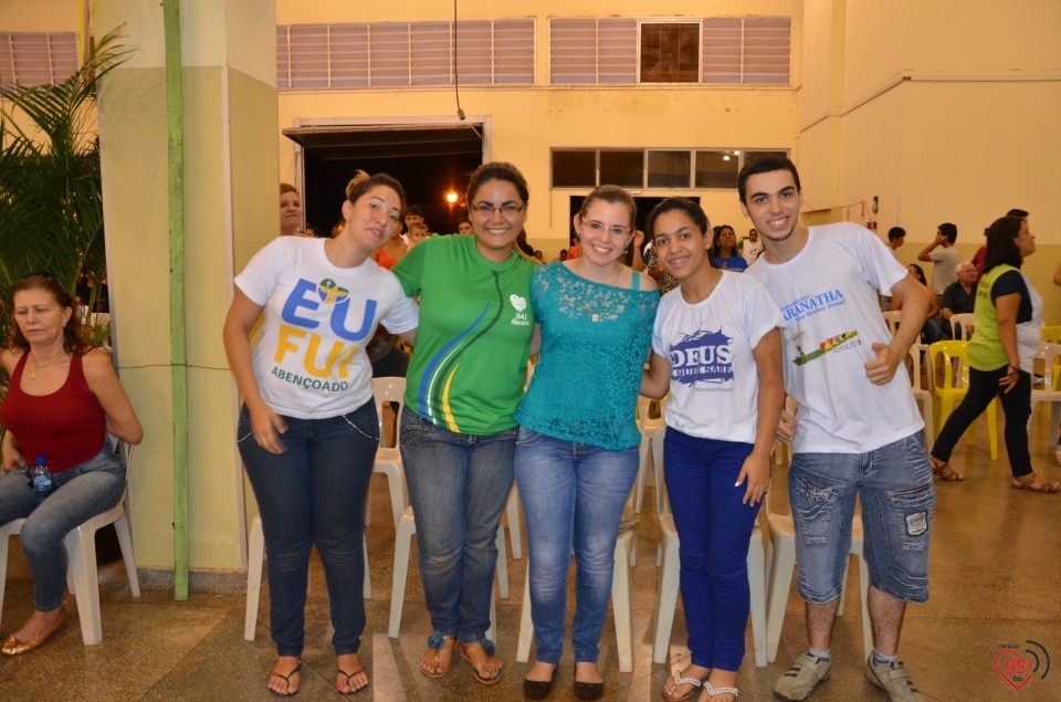 Dom Redovino celebra missa de encerramento do 25° carnaval com Cristo