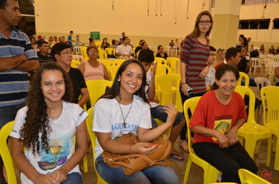 Dom Redovino celebra missa de encerramento do 25° carnaval com Cristo
