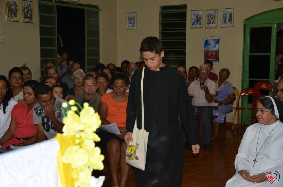 Relicário de São Luiz Orione visita capela no Potrerito