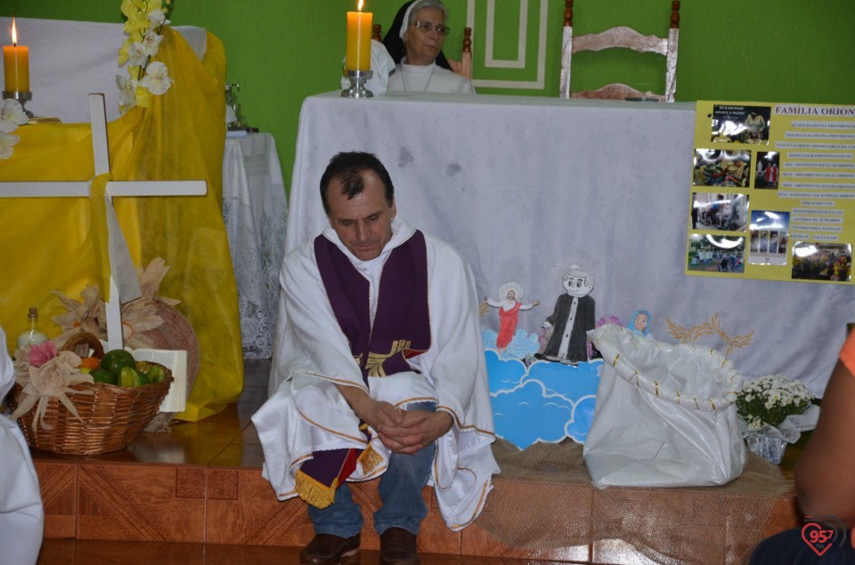 Relicário de São Luiz Orione visita capela no Potrerito