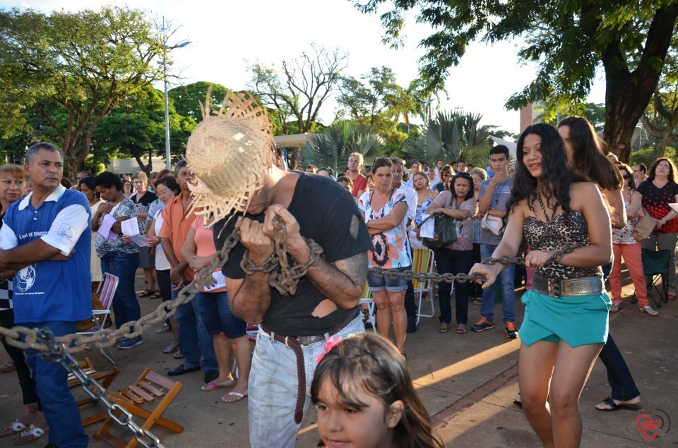 Dom Redovino celebra missa campal na abertura da CF em Dourados