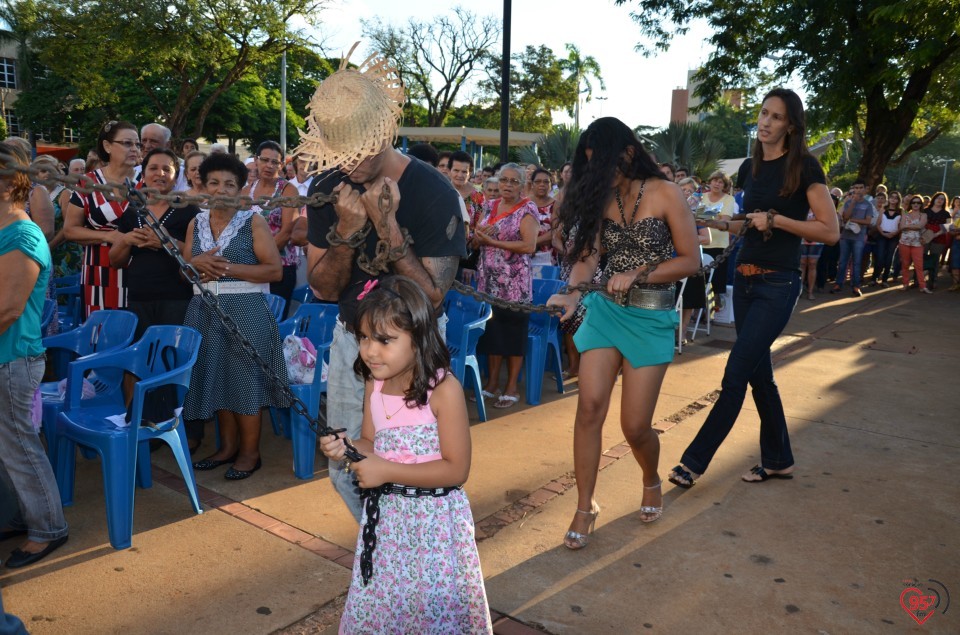 Dom Redovino celebra missa campal na abertura da CF em Dourados