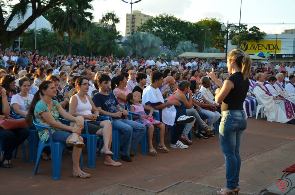 Dom Redovino celebra missa campal na abertura da CF em Dourados