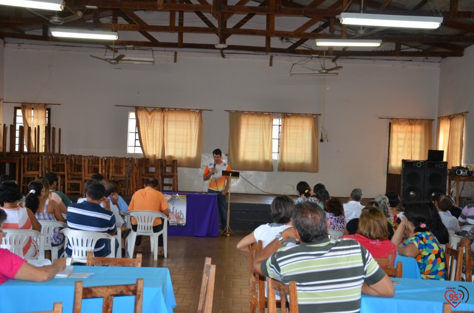 Jovens de Indápolis fazem encenação alusiva a CF 2014