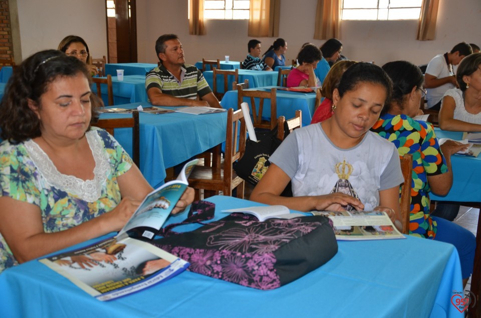 Jovens de Indápolis fazem encenação alusiva a CF 2014