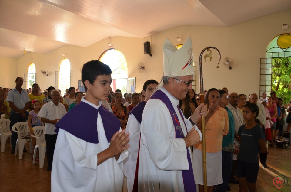 Bispo celebra missa na presença da relíquia de São Luiz Orione