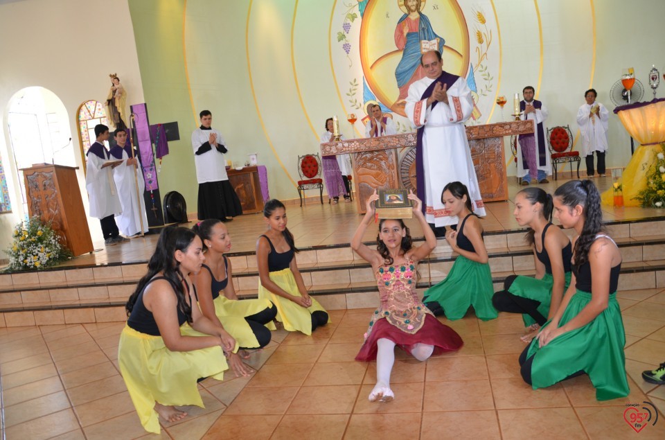 Bispo celebra missa na presença da relíquia de São Luiz Orione