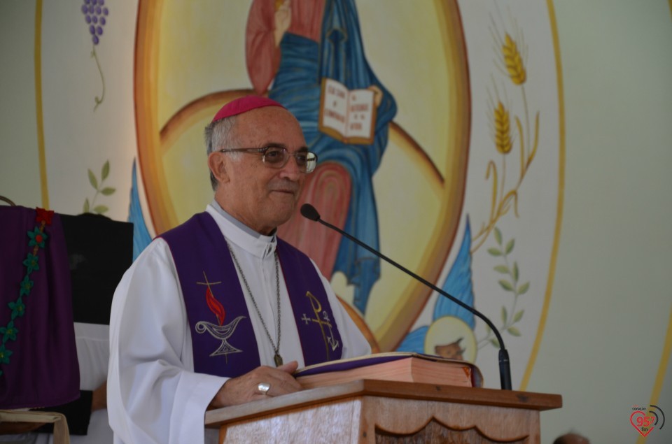Bispo celebra missa na presença da relíquia de São Luiz Orione
