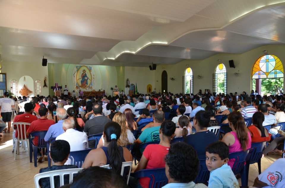 Bispo celebra missa na presença da relíquia de São Luiz Orione