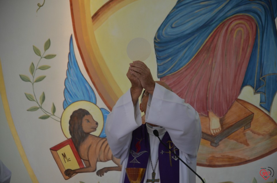 Bispo celebra missa na presença da relíquia de São Luiz Orione