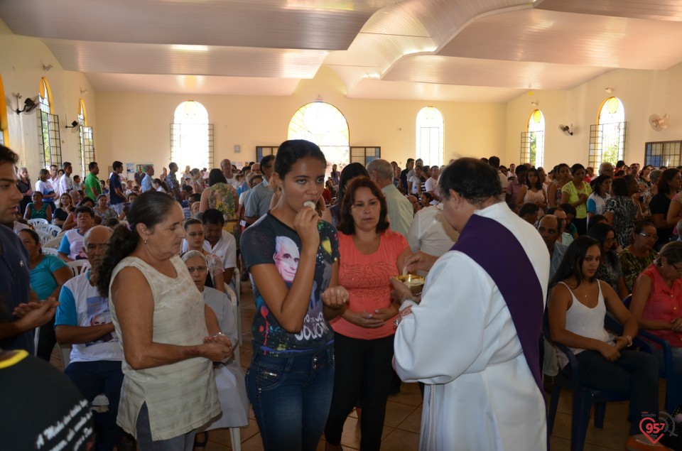 Bispo celebra missa na presença da relíquia de São Luiz Orione