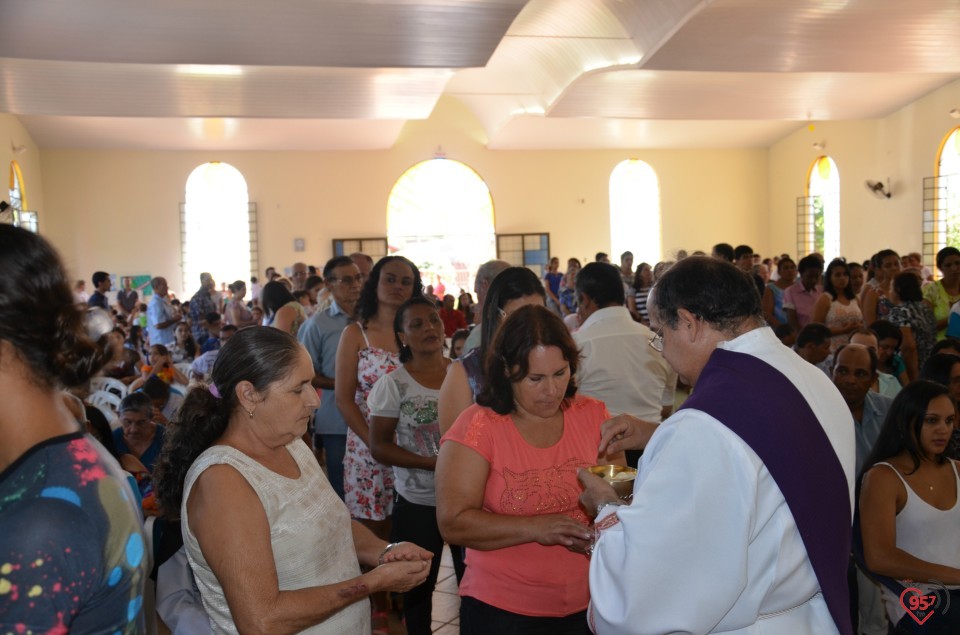 Bispo celebra missa na presença da relíquia de São Luiz Orione