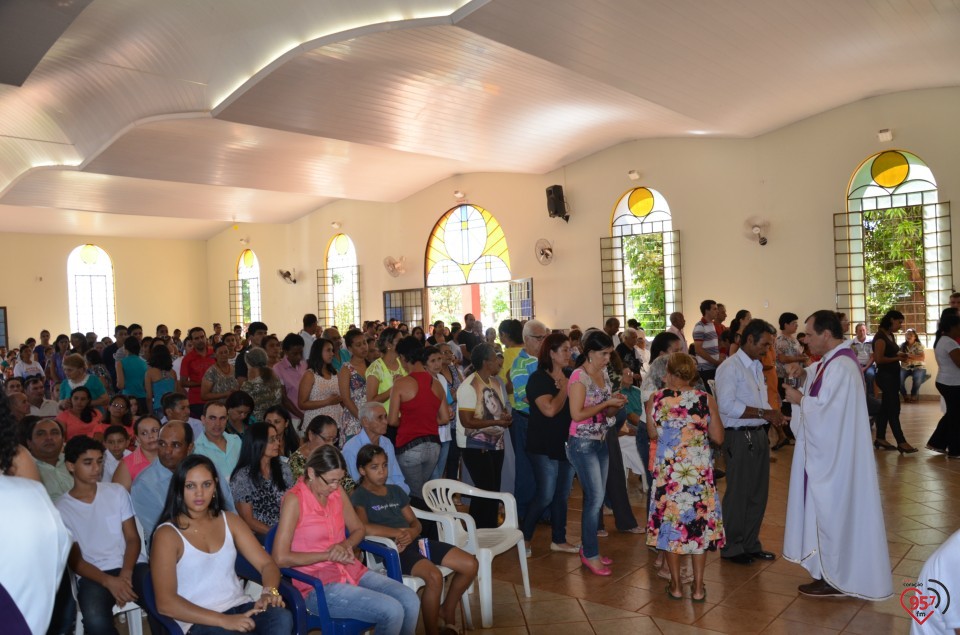 Bispo celebra missa na presença da relíquia de São Luiz Orione