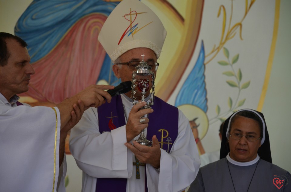 Bispo celebra missa na presença da relíquia de São Luiz Orione
