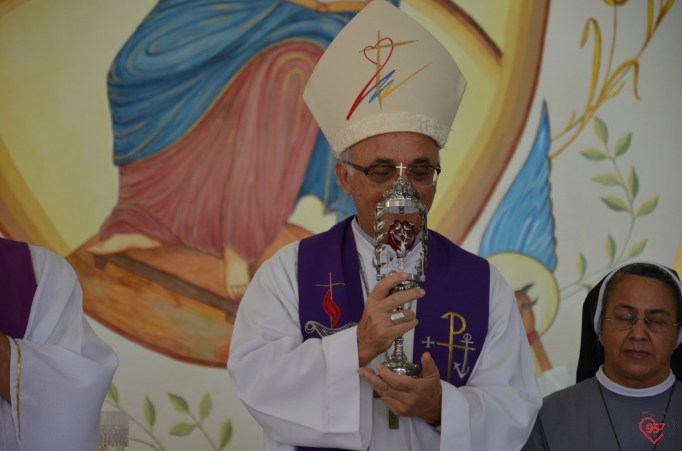 Bispo celebra missa na presença da relíquia de São Luiz Orione