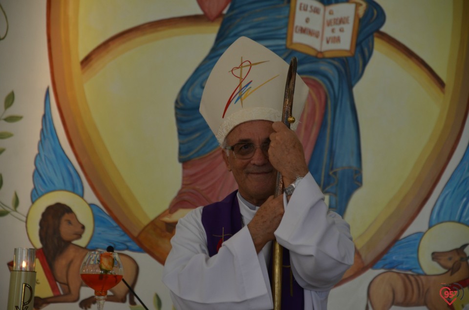 Bispo celebra missa na presença da relíquia de São Luiz Orione