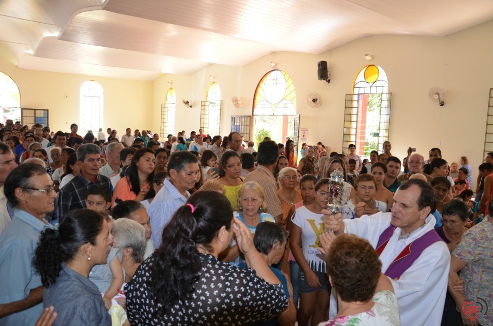 Bispo celebra missa na presença da relíquia de São Luiz Orione