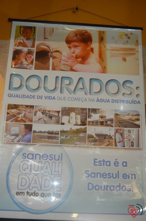 Escola de Dourados realiza plantio de árvore, para celebrar dia mundial da água